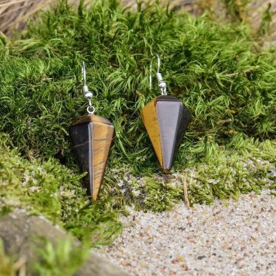 Tigro Akies Piramidės Auskarai