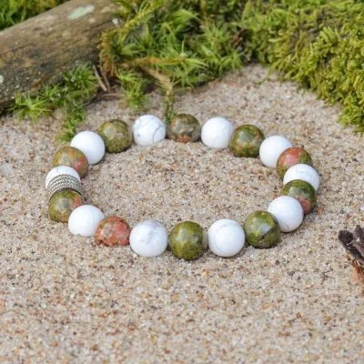 Pulsera de Howlita y Unakita